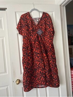 Ava & Viv Rust Floral Short Sleeve Dress